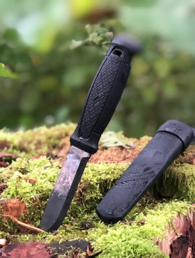 Knive og Økser Knive og Økser